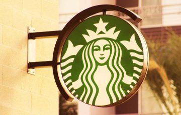 スターバックスのPolygon基盤NFT「フロア価格=2,000ドル」を記録